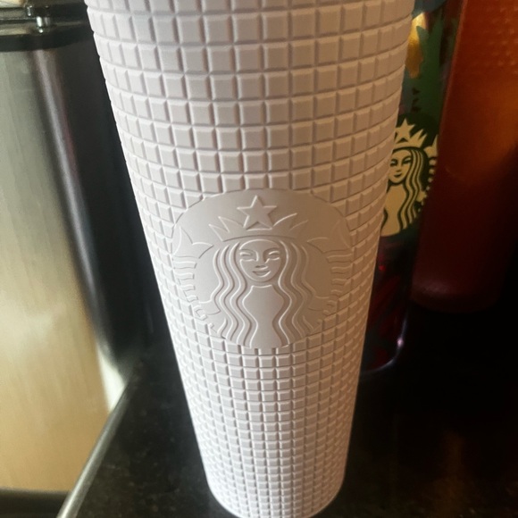 24 Starbucks Cups! - Picture 5 of 10